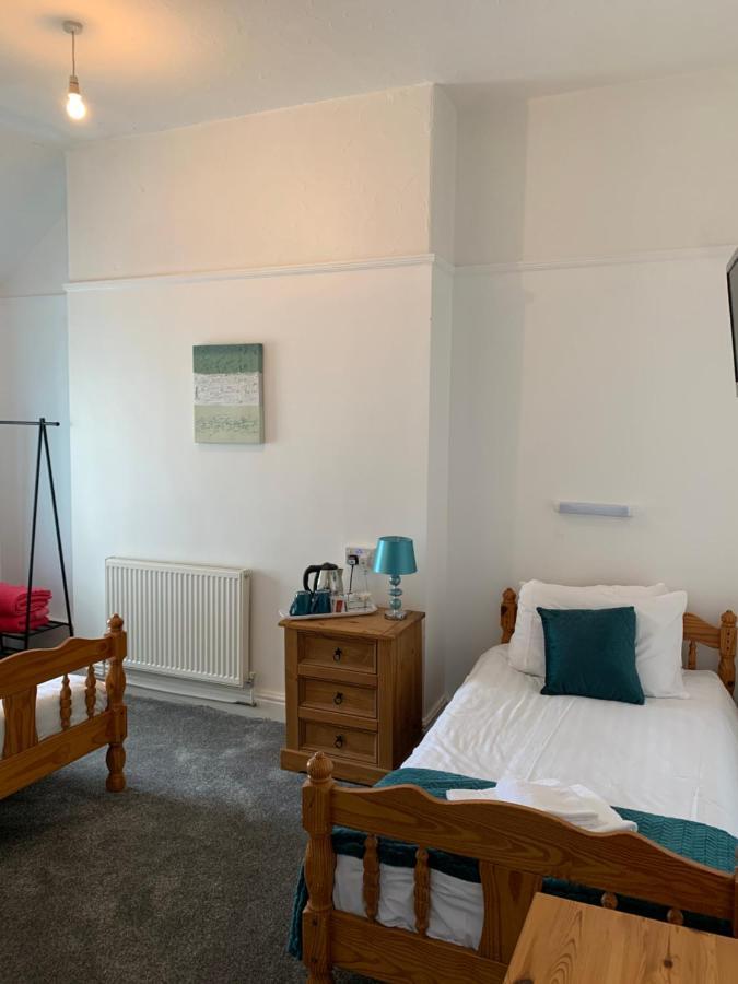 No2 Wilton Parade Hotel *